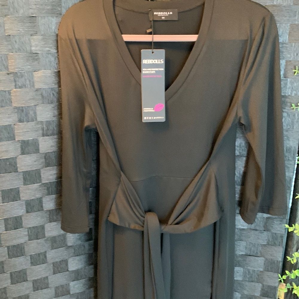 Rebdolls Size 1X "keeping in contact" waist tied mini dress.